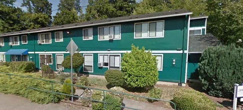 Photo - 300 SE Main St