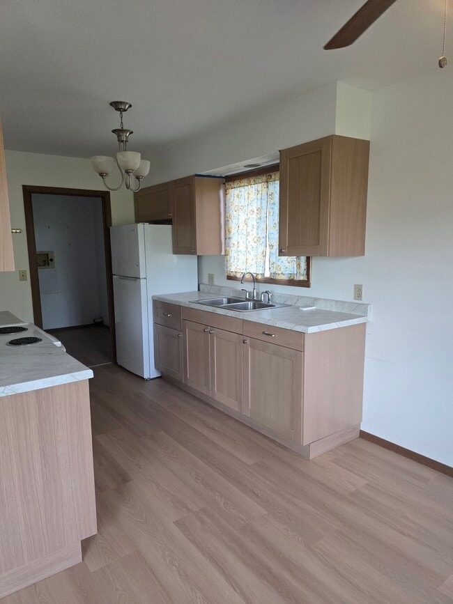 510 W Daisy Pl Unit 2