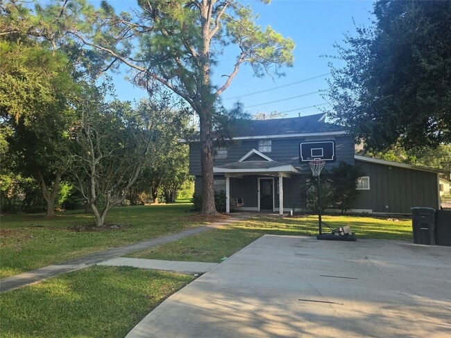 Photo - 7810 Oakridge Dr