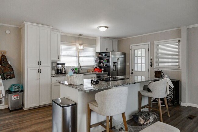 Photo - 140 Wood Valley Ln