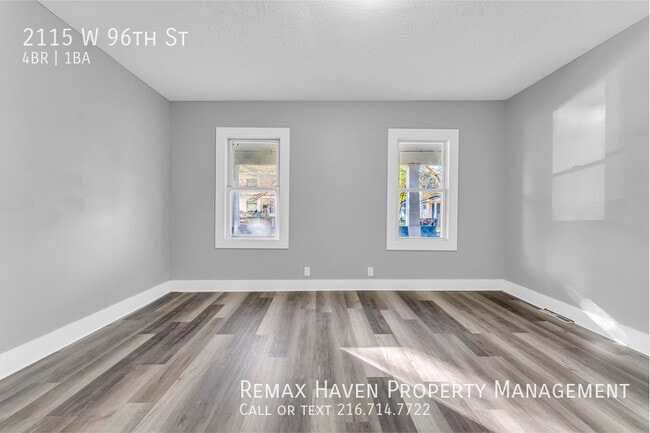Photo - 2115 W 96th St
