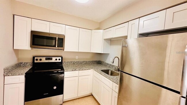 Photo - 390 W Haines Blvd Unidad 8