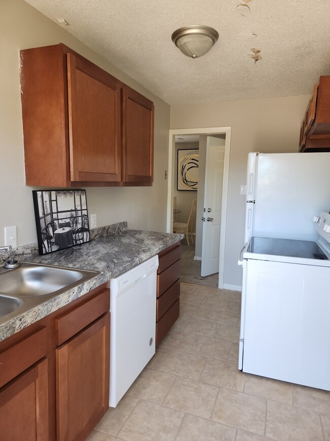 Interior Photo small 1b1b