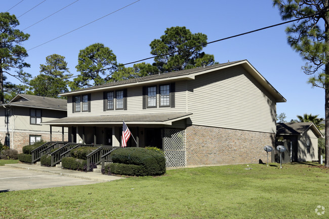 Lake Forest - Lake Forest Apartments