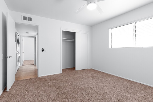 Large bedrooms with wall closet and new cozy carpet