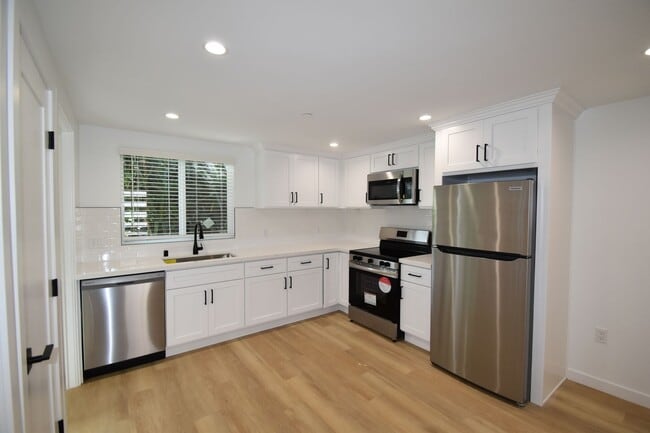 Photo - 14830 Dickens St Unit 14834