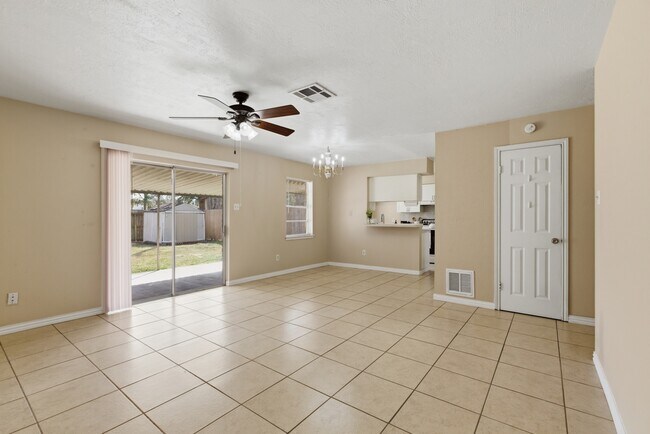 Photo - 13627 Greenway Dr