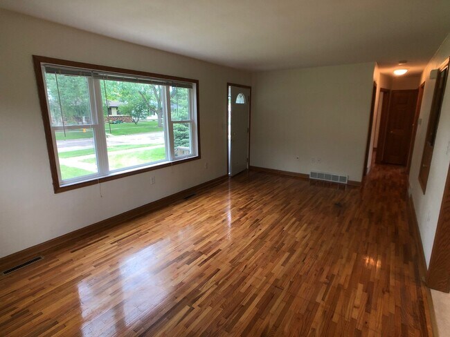 1001 S 19th St Unit Main