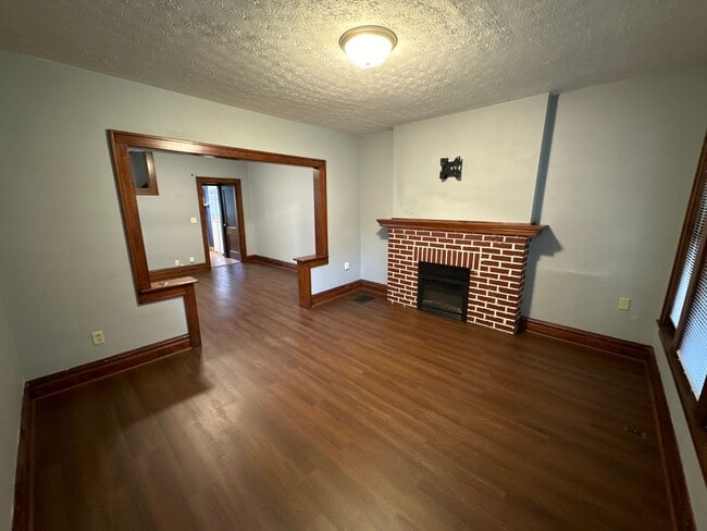 Photo - E Tompkins Ave 178-180 JLS Unit 178