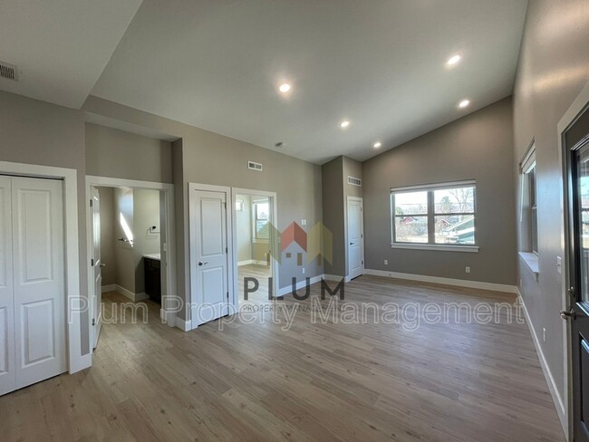 1720 S 14th St W Unit #201