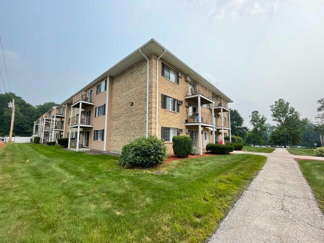 Photo - 377 Huse Rd Unidad 7