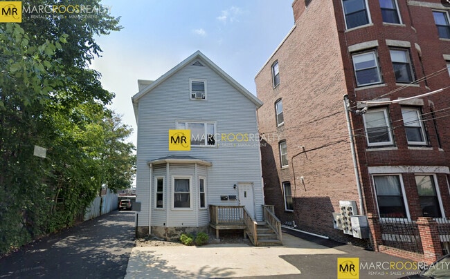 Photo - 21 Highgate St