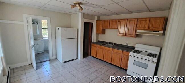 179.5 Harvard St Unit 3