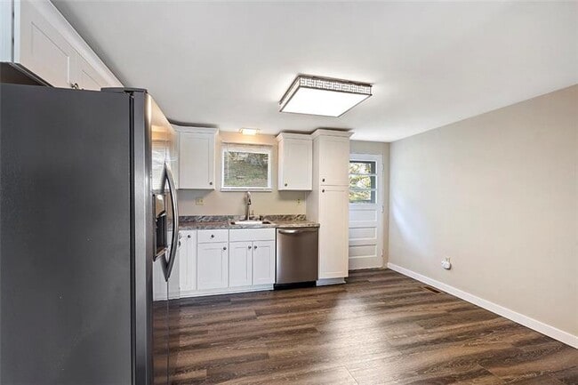 Photo - 8966 Knoll St