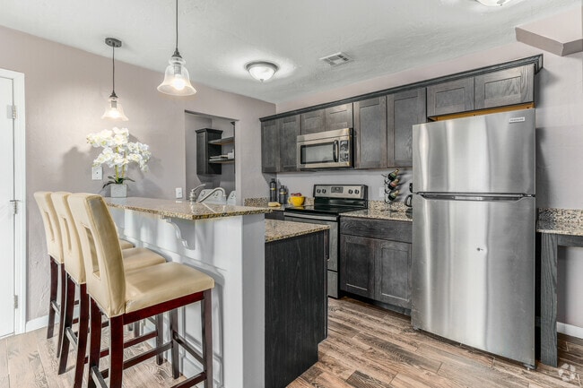 1BD, 1BA - 700SF - Kitchen - Avista of Edmond