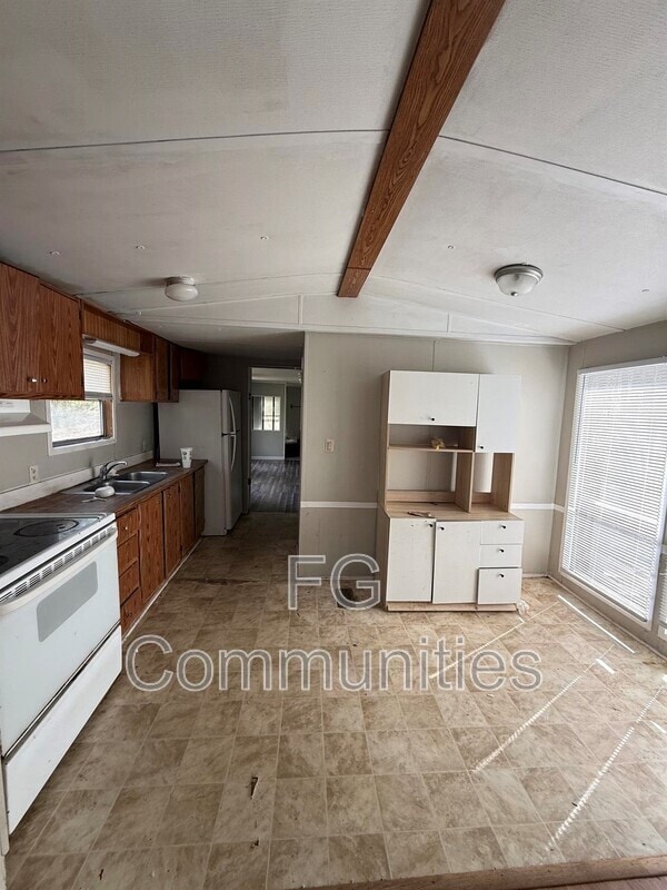 Photo - 1059 Eller Rd