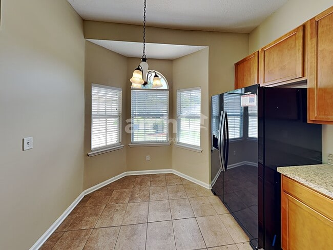 Photo - 10902 Campus Heights Ln