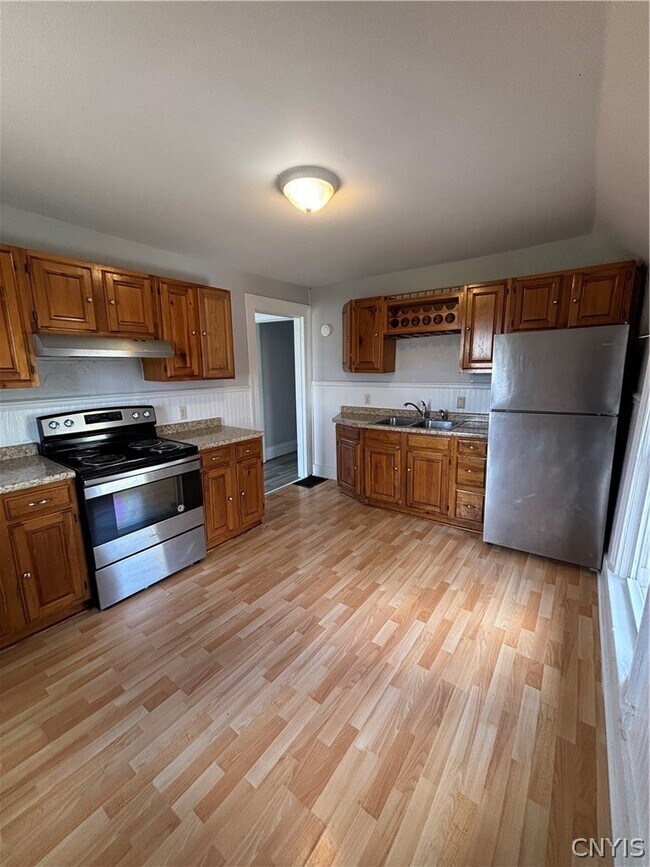 Photo - 836 Leray St