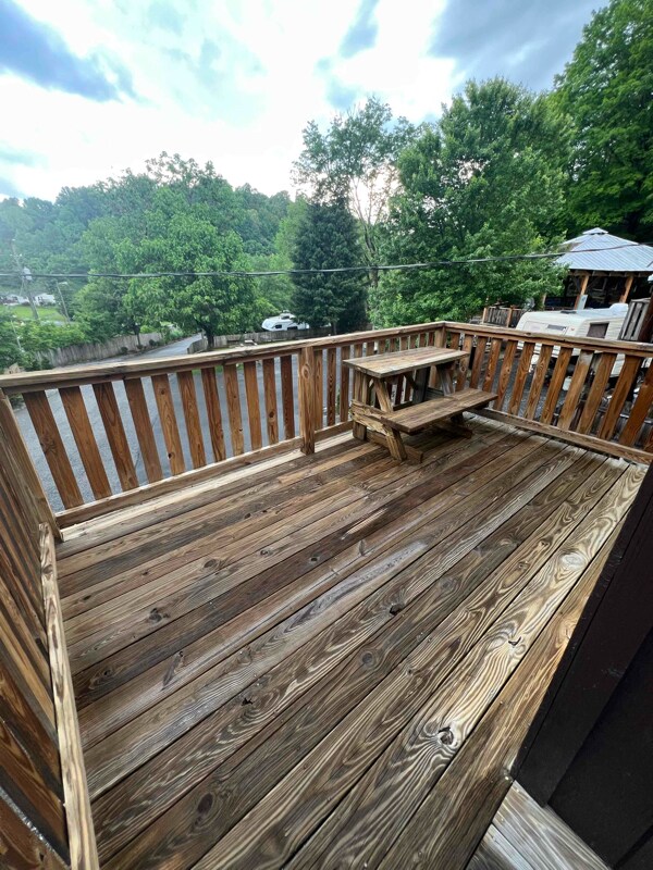 Photo - 496 Pearl Ln