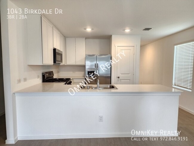 Photo - 1043 Birkdale Dr