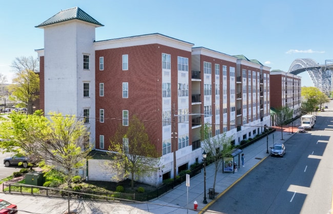 Building Photo - 42 John F. Kennedy Blvd Unit N22