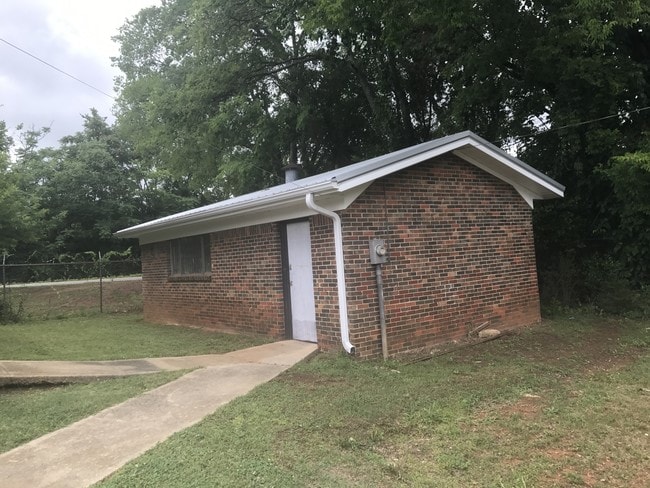 Photo - Harrison Court Apartments