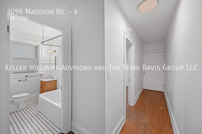 Photo - 3096 Madison Rd Unit 4