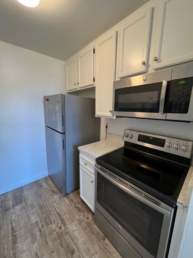 One Bedroom Condo In The Heart of UTC! House Rental in San Diego, CA