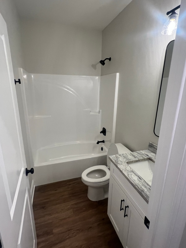Photo - 215 Hoover Dr