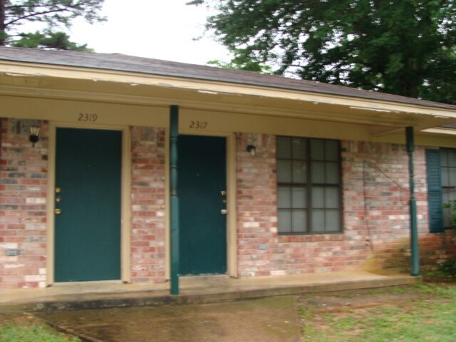 Photo - 2317 Briarwood Dr