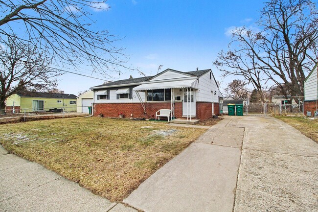 Photo - 2329 Brooktree Ct