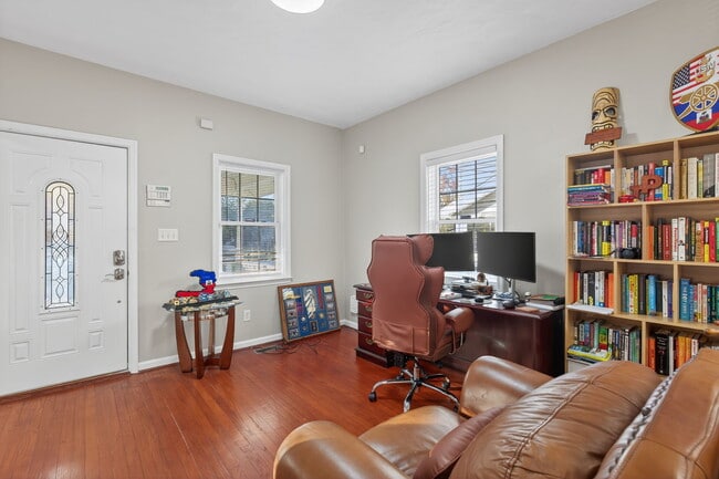 Photo - 2818 Tidewater Dr