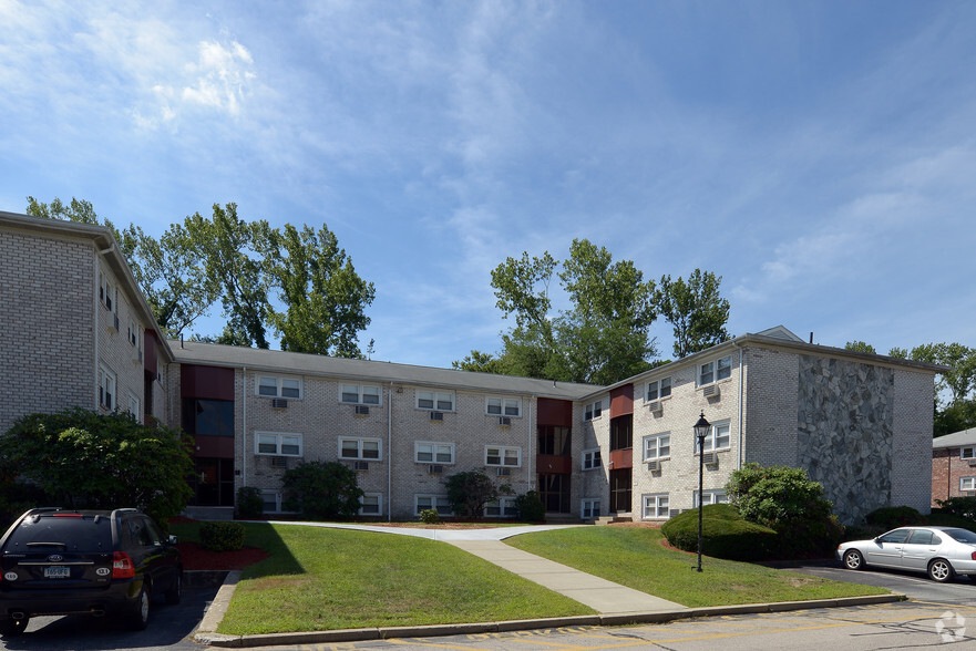 Tanglewood Village Apartments For Rent in West Warwick, RI - ForRent.com