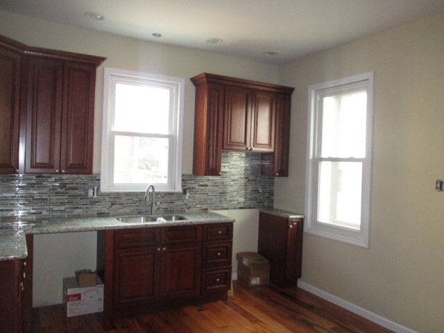 Photo - 2 Bedroom, 1 Bath Townhome in trendy Bloomfield.  Convenient!