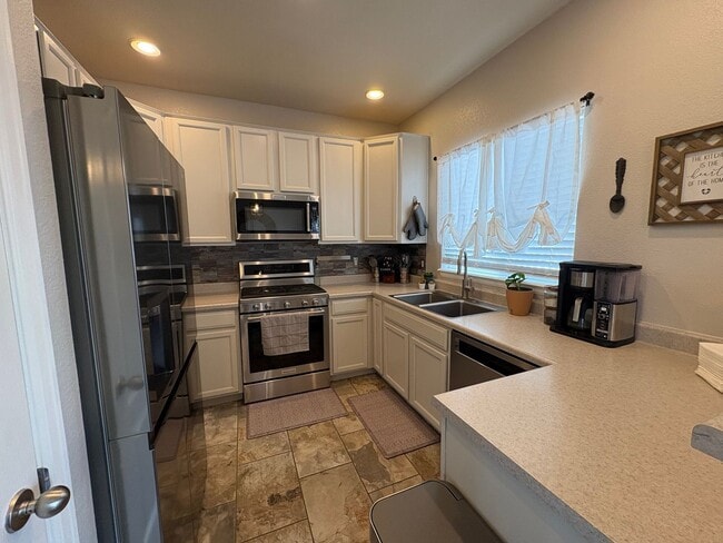Photo - Beautiful 4 Bed 3 Bath in Fountain!!!