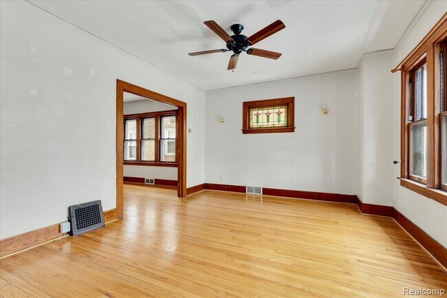 Photo - 1318 Wayburn St