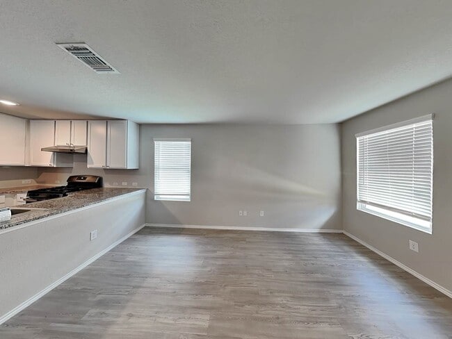 Photo - 5517 Verdugos Pl