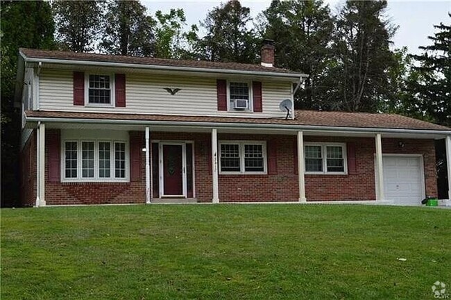 Building Photo - 3417 Blue Ridge Dr Rental