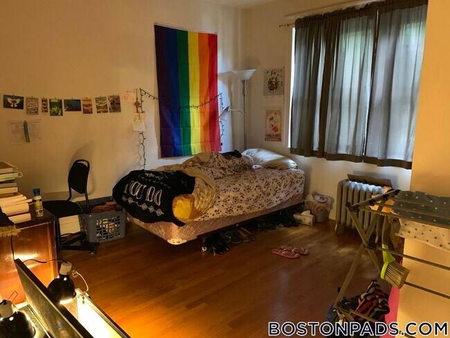 Photo - 27 Egremont Rd Unit 2