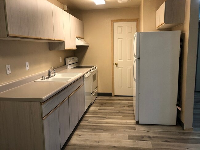 Photo - 1645 NE Merman Dr Unidad A202