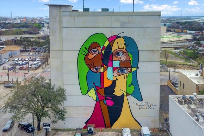 Building Photo - 915 Franklin St