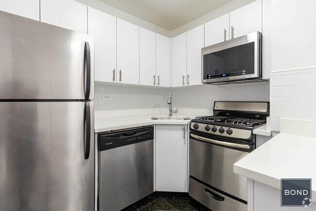 Building Photo - 145 E 16th St Unit 7B Rental