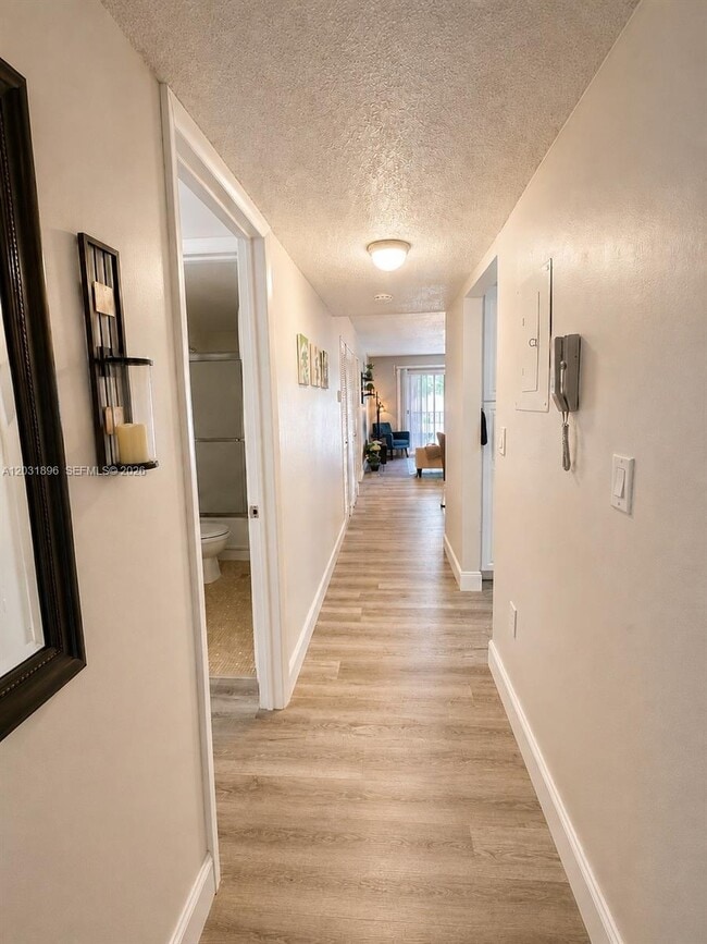 Photo - 1150 Collins Ave Unit 204