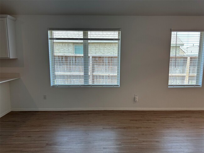 Photo - 6210 Russett Elm Ct