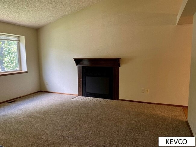 Photo - Huge House, Perfect Layout for Roommates!