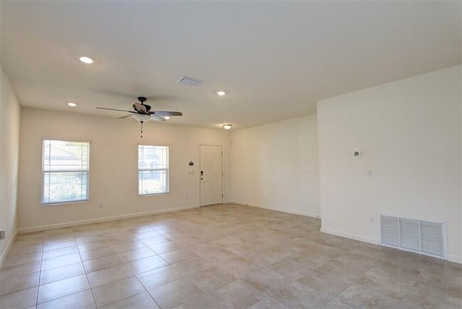 3713 Whimsical Cir