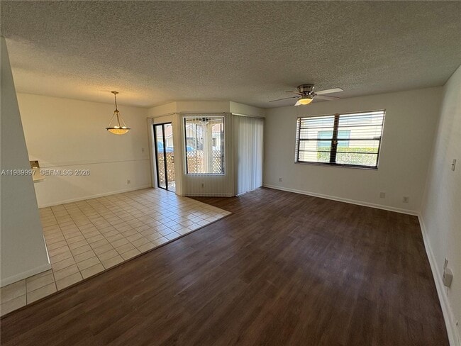 Photo - 8444 Shadow Ct Unit 4-3