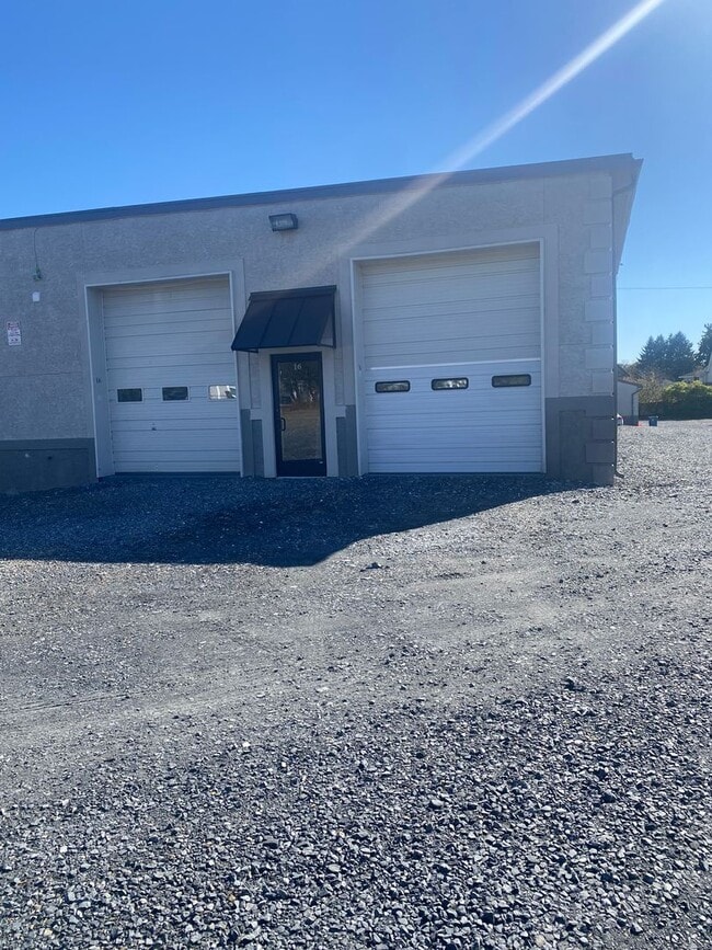 Building Photo - Warehouse space w/ small office AVAILABLE Unit Garage #16
