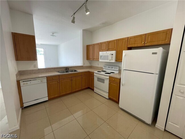 Photo - 3637 Pine Oak Cir