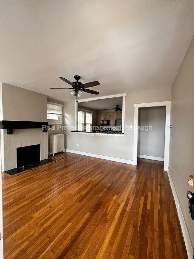 Photo - 5735 Phillips Ave Unidad Apartment 1